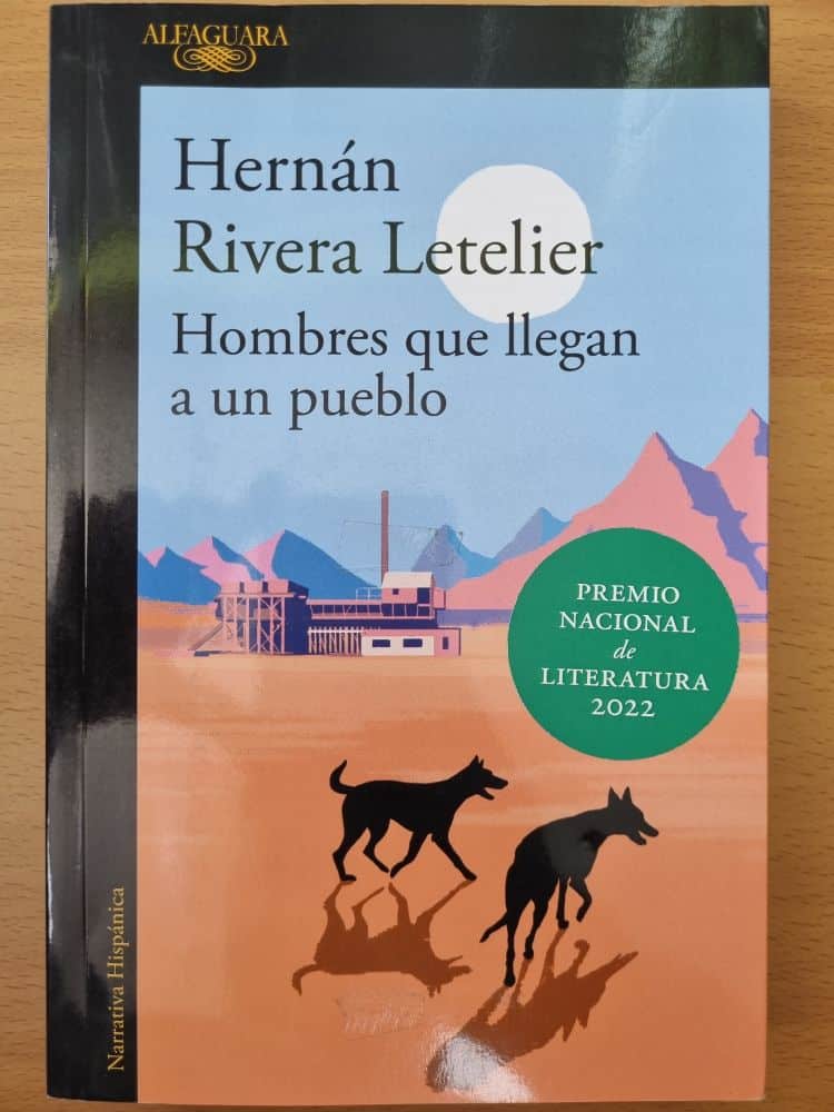 [9789563843491BOOK] Hombres que llegan a un pueblo