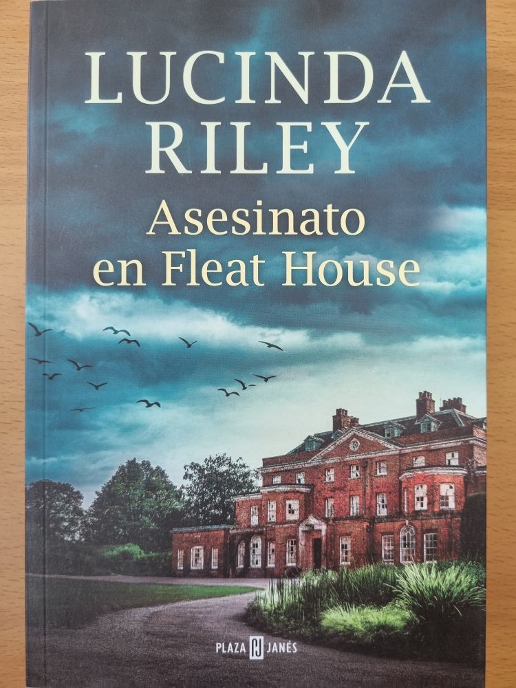 [9789566129370BOOK] Aseinato en Fleat House